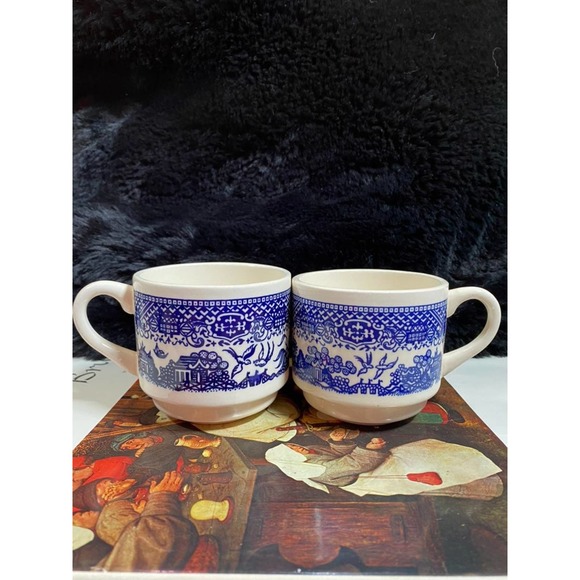 Set of 2 - Vintage USA Pottery Blue Willow Stacking Tea Cups Coffee Mugs Pair - Picture 3 of 7